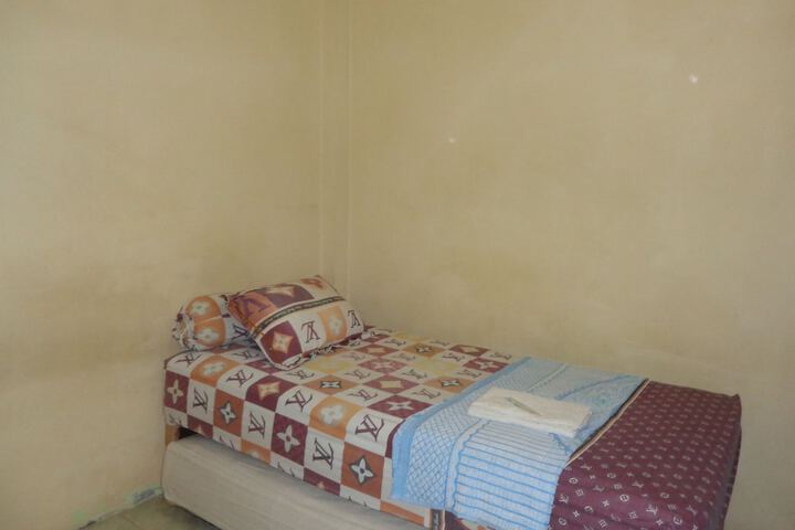 Room 3 of 39