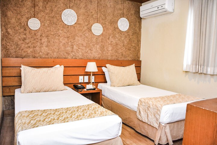 Room 7 of 32