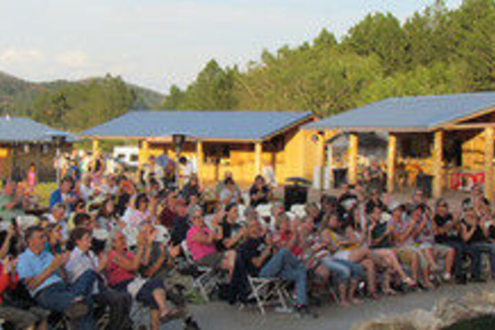 Entertainment 188 of 193