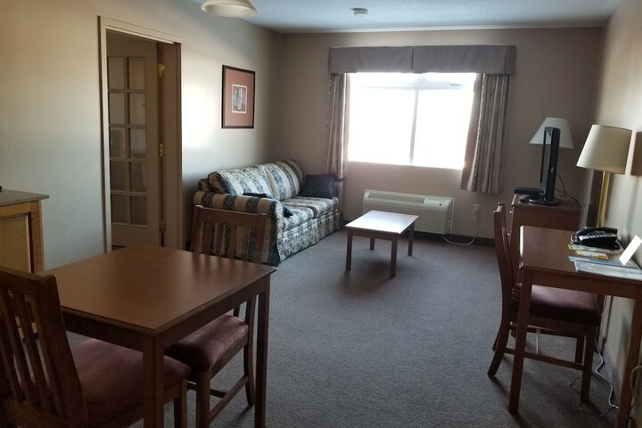 Room 10 of 24