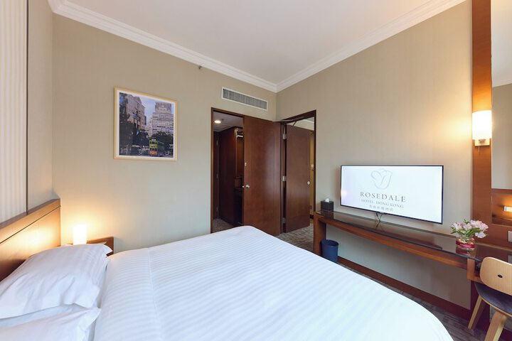 Room 13 of 49