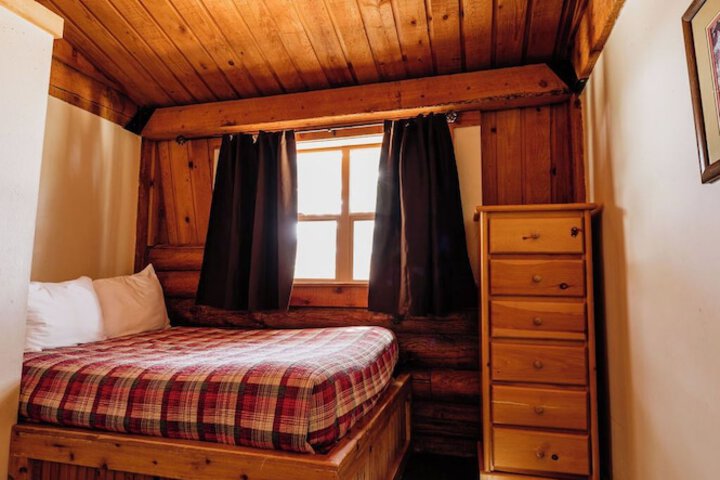 Room 14 of 50