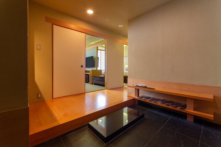 Room 11 of 175