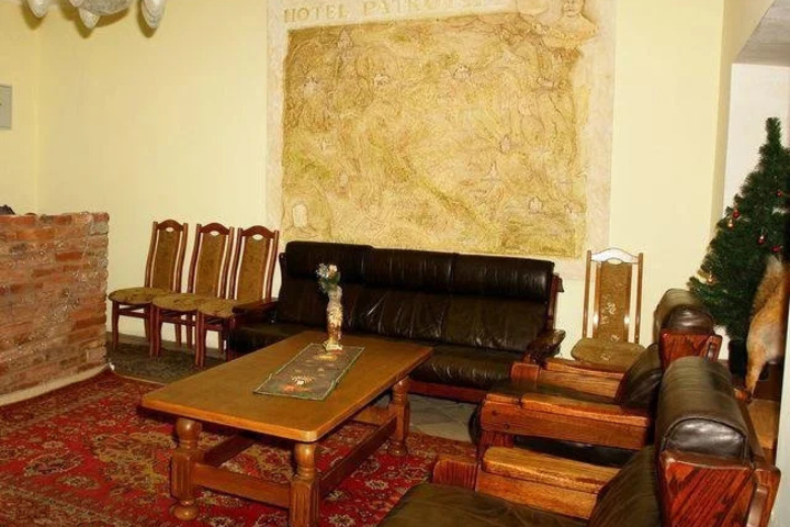 Room 9 of 21
