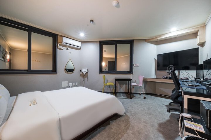 Room 59 of 118