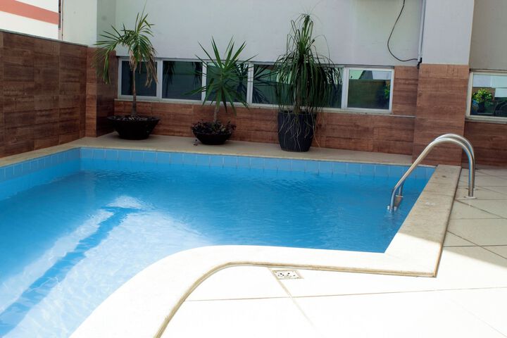 Pool 77 of 99