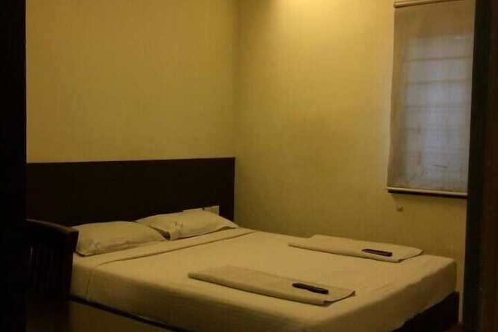 Room 9 of 39