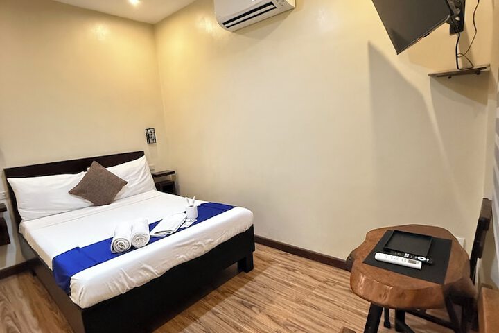 Room 19 of 37