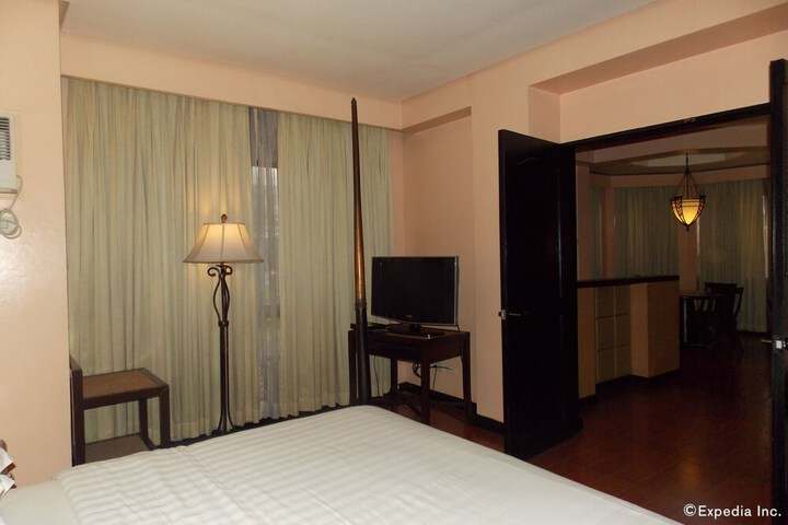 Room 19 of 57