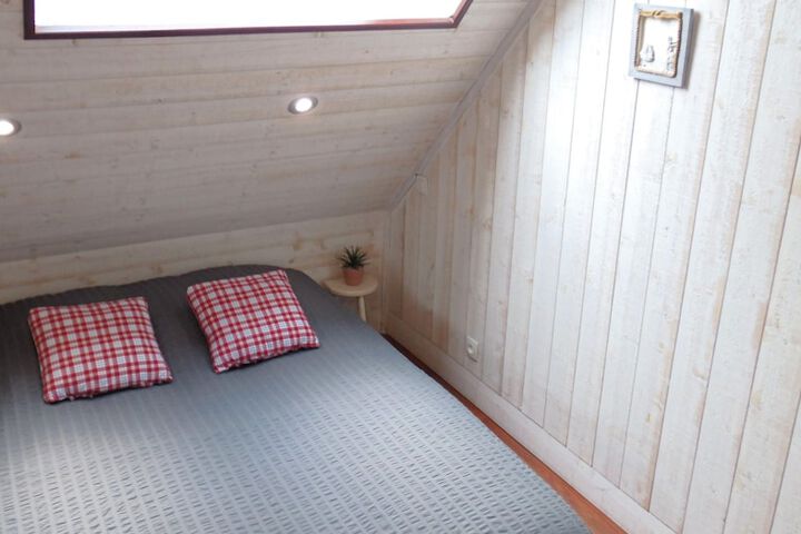 Room 20 of 64