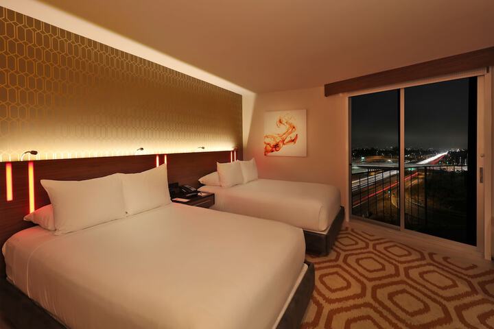 Room 23 of 49
