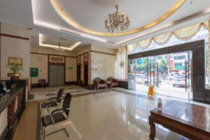 Hechi Yunda Hotel (Chengxi Bus Station Branch)