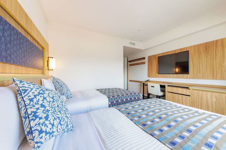 Room 16 of 61