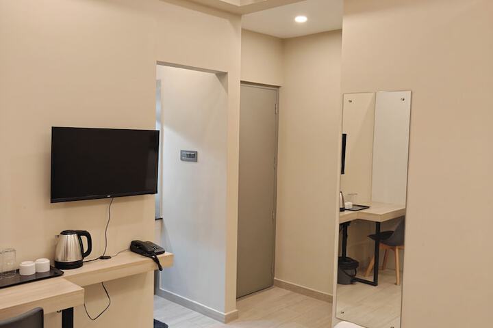 Room 16 of 57