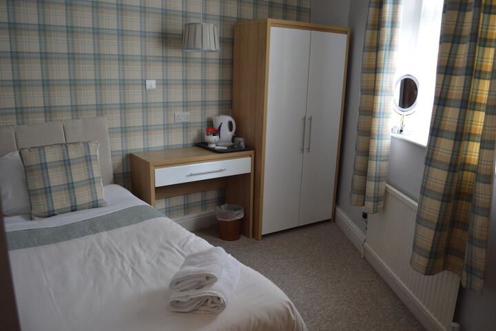 Room 7 of 51
