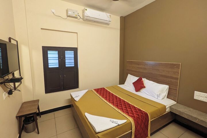 Room 8 of 25