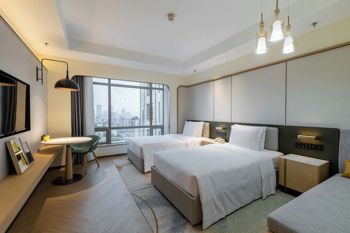 Room 20 of 65