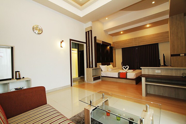 Room 28 of 79