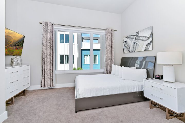 Room 21 of 216