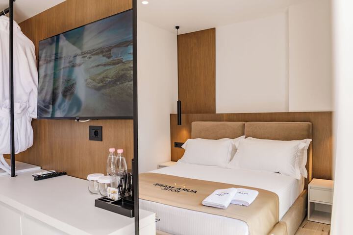 Room 47 of 244
