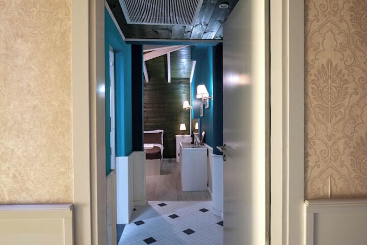 Room 19 of 188