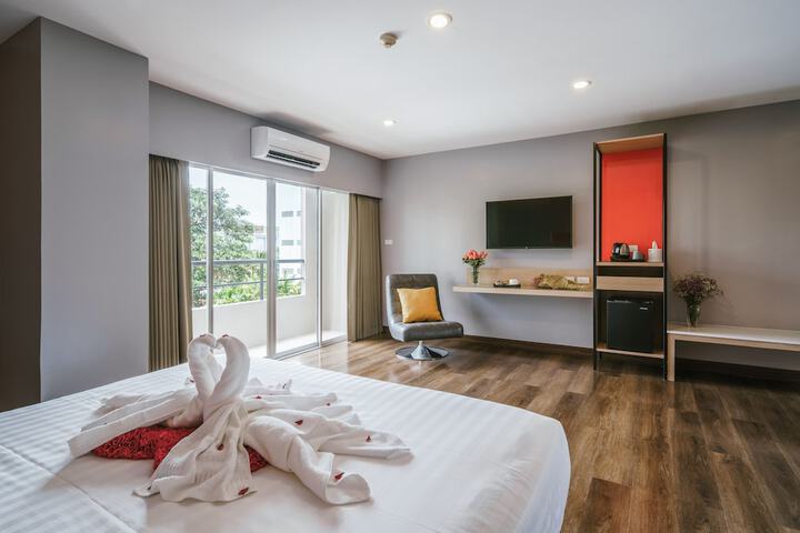 Room 7 of 17