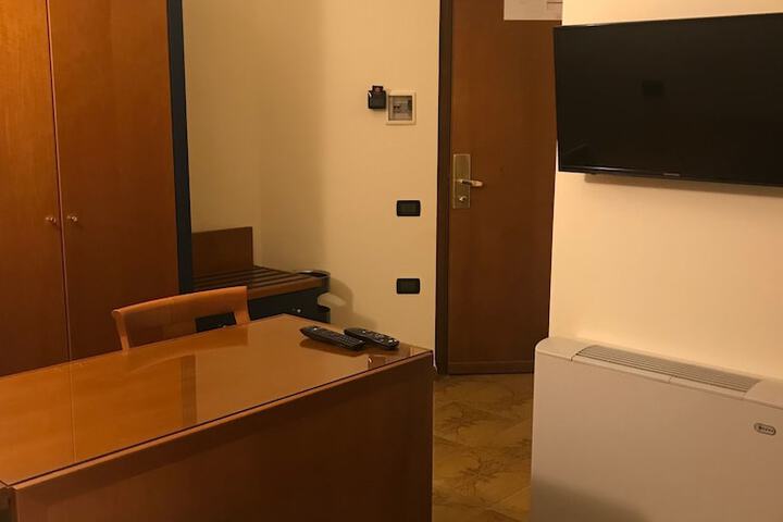 Room 21 of 52
