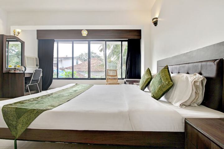 Room 11 of 20