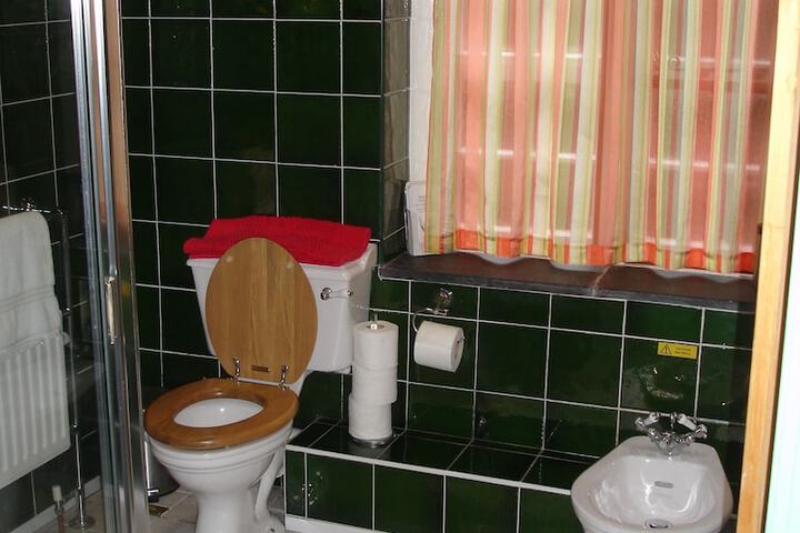 Room 10 of 21