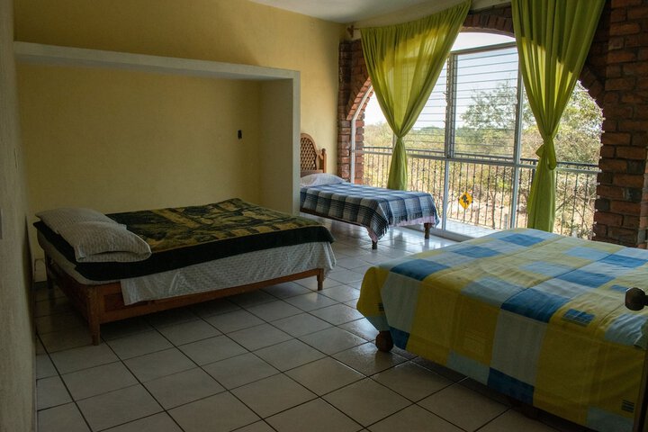 Room 8 of 20