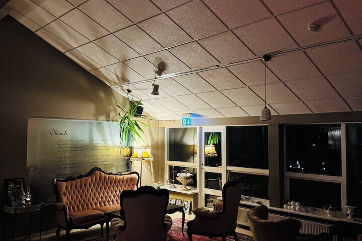 Room 21 of 74