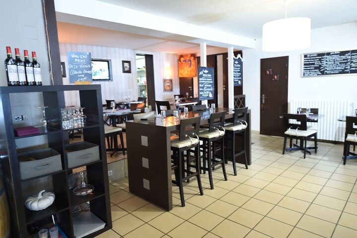 Dining Photos