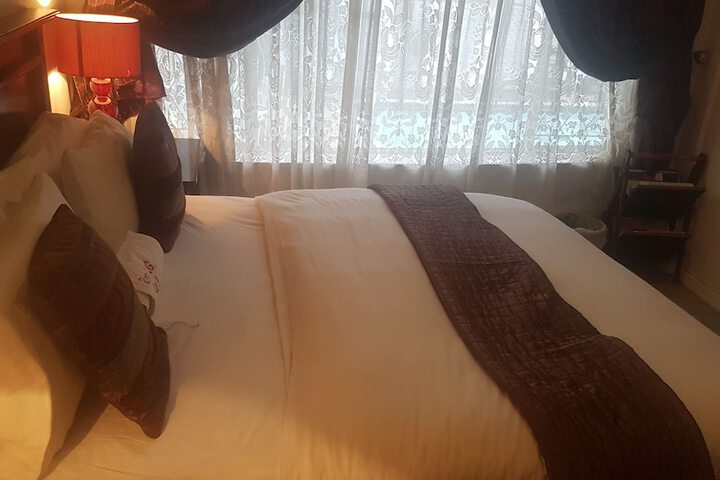 Room 14 of 158