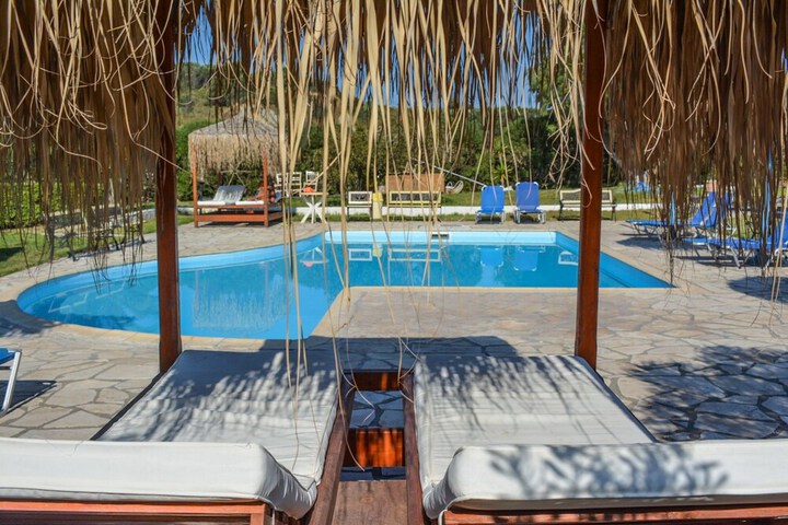Pool 51 of 59