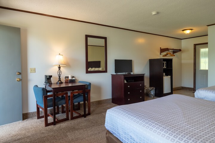Room 21 of 83