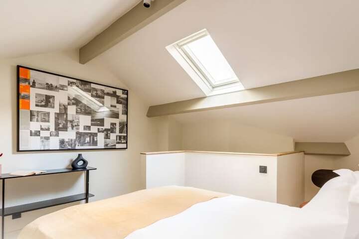 Room 9 of 64
