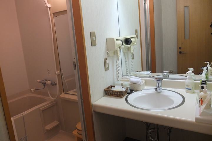 Clean Restrooms