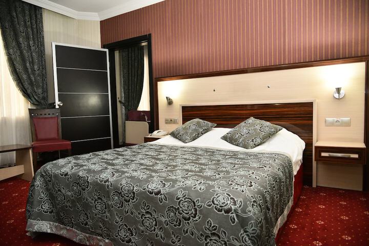 Room 21 of 40