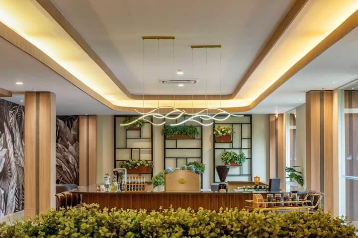 Guest Lobby