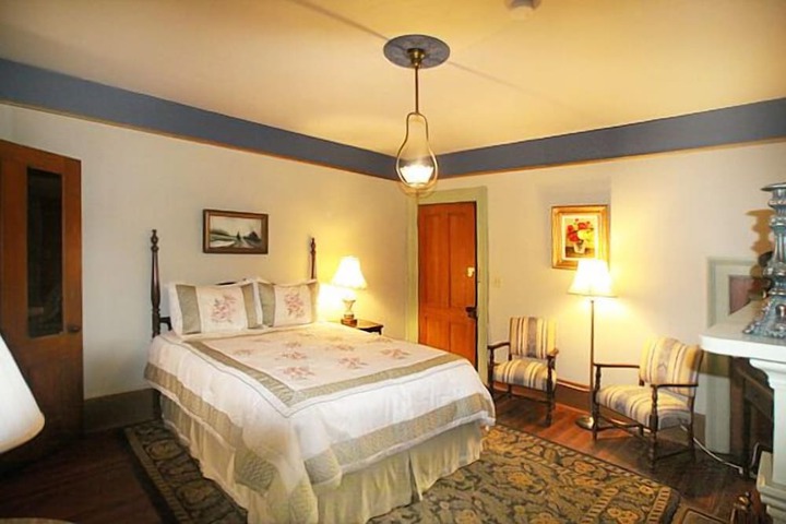 Room 74 of 170