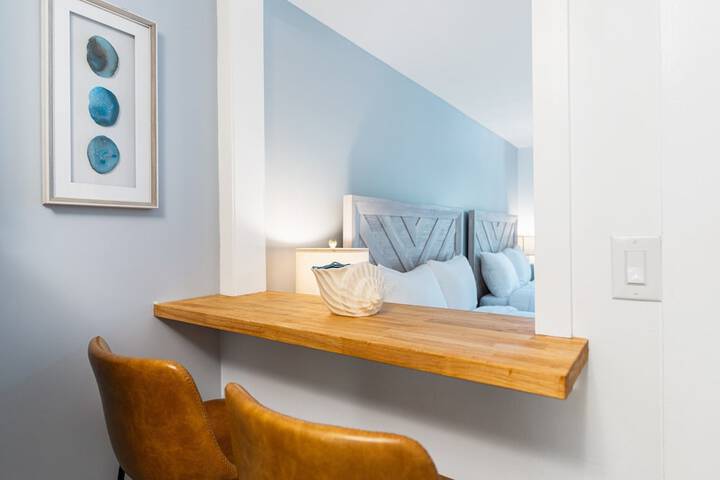 Room 2 of 36