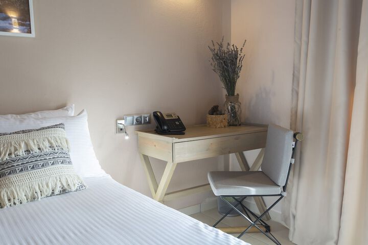 Room 45 of 98