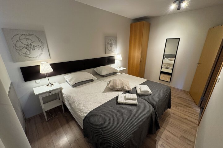 Room 18 of 81