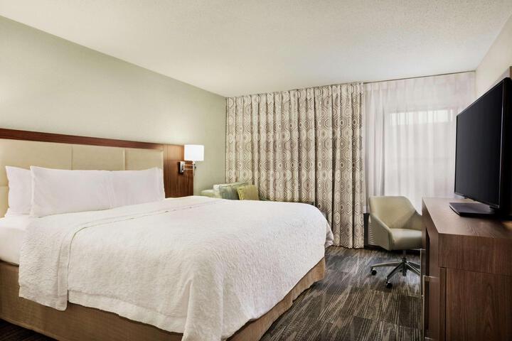 1 King Bed (6 of 13)