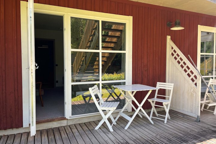 Room 16 of 66