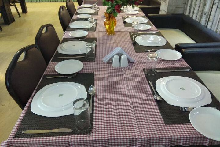 Dining 15 of 23