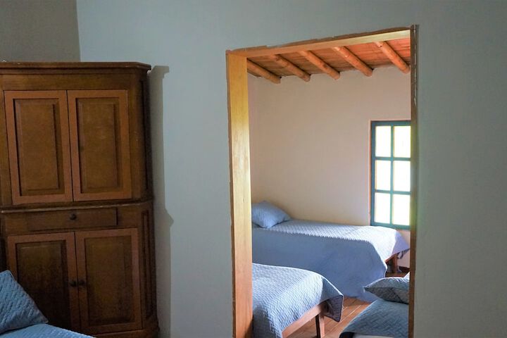 Room 7 of 27