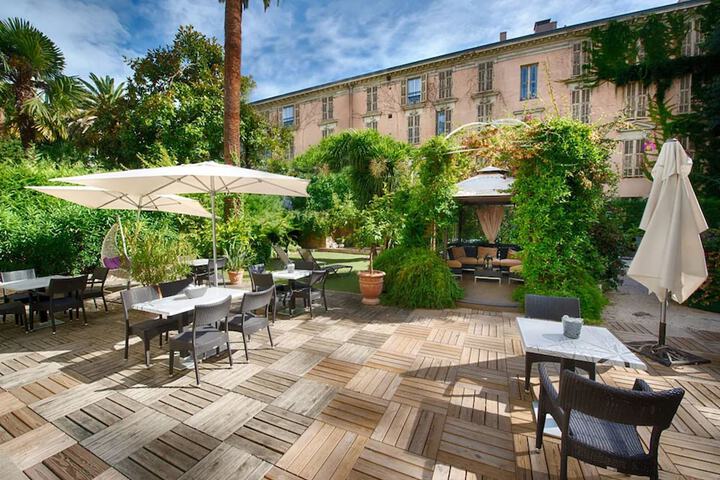 Terrace/Patio 77 of 80