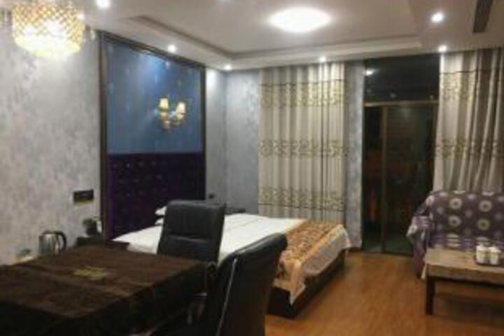 Room 7 of 7