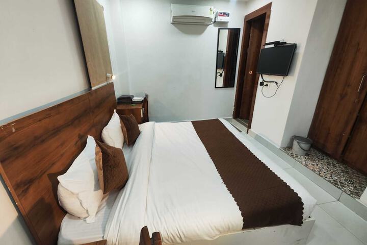 Room 19 of 75